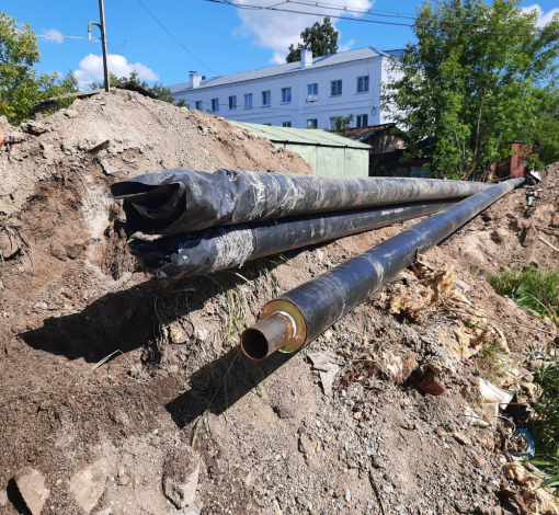 В Артемовском на подходе сезон опрессовок, раскопок и замены труб и их шуб