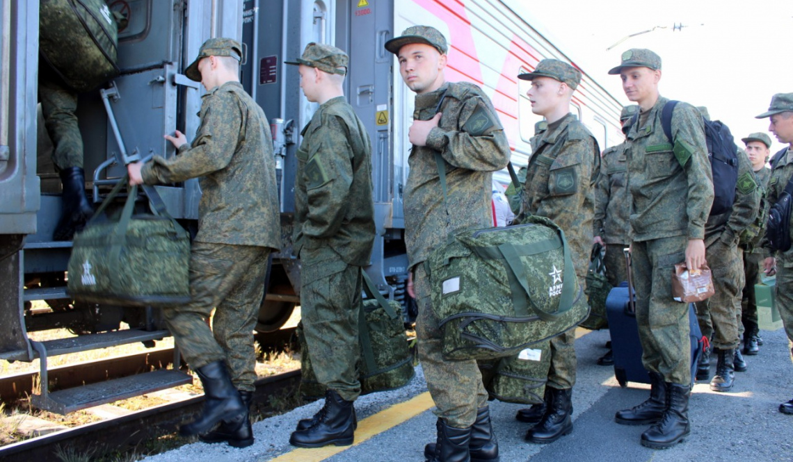На службу! Эшелон с призывниками отправлен из Егоршино