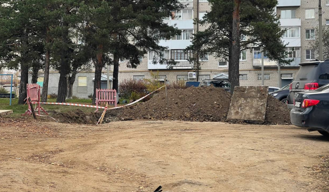 Еще один день без тепла. В Артемовском пока не удается устранить все порывы и отказы оборудования на теплосетях