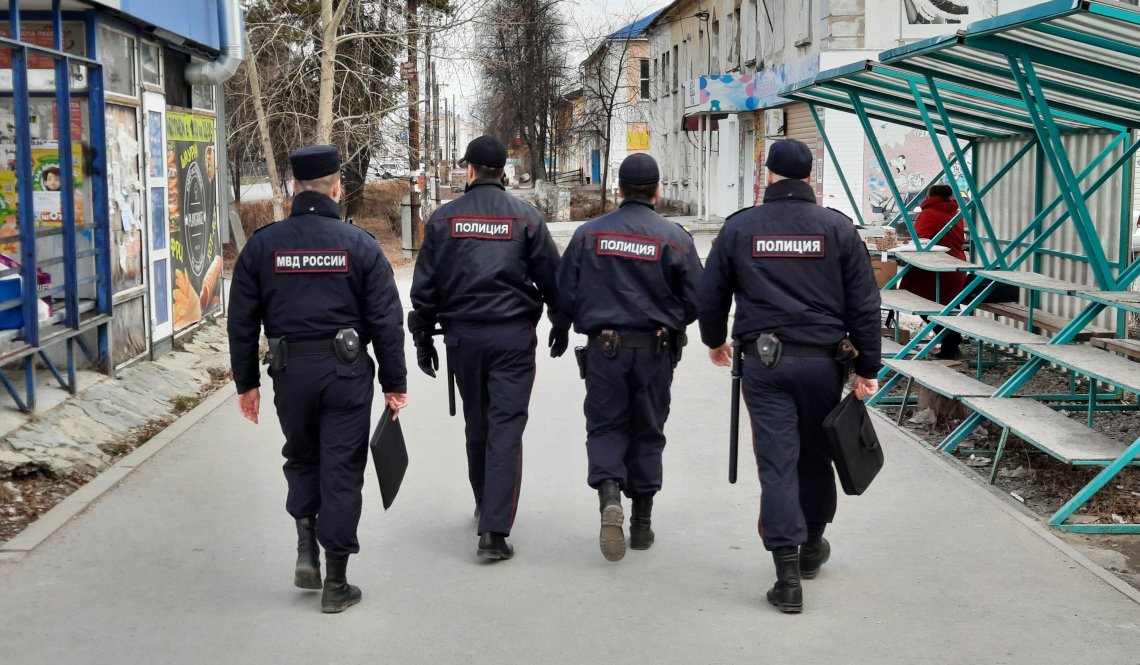 С праздником, полиция! Присягу приняли пятеро новичков отдела МВД &quot;Артемовский&quot;