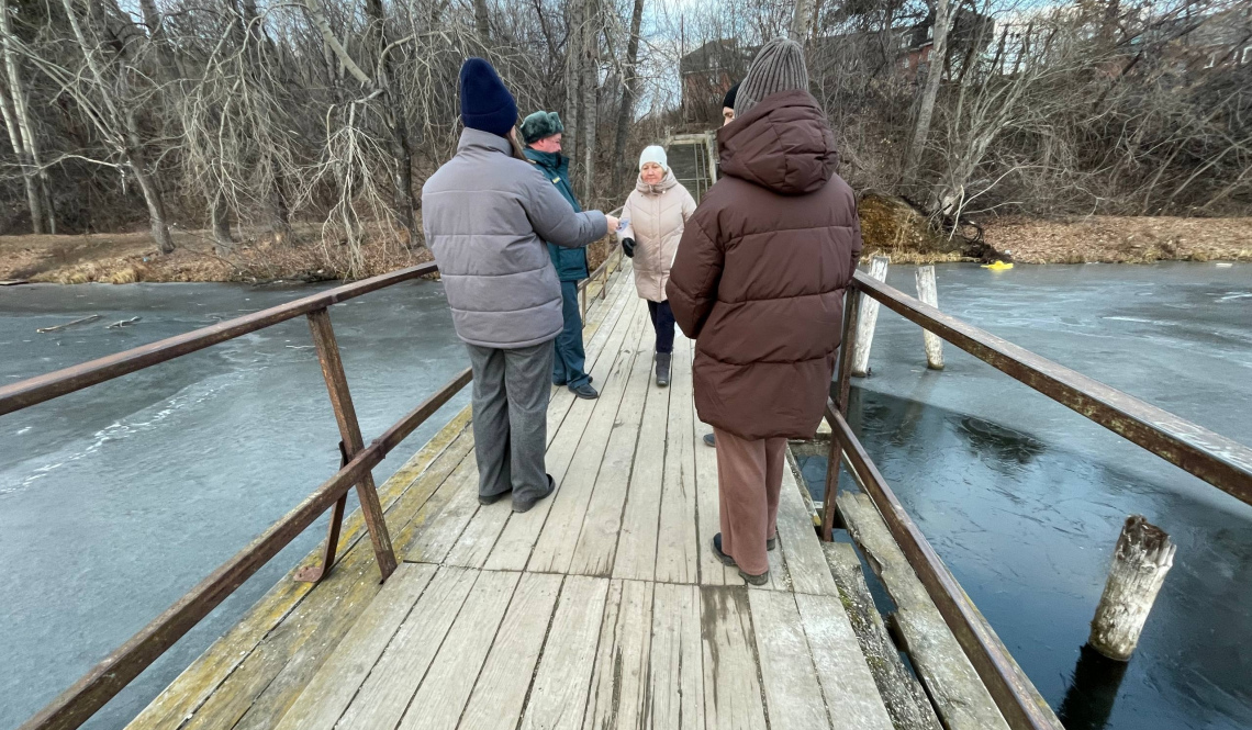Тонкий лед и пожары из-за ненадежного отопления. Спасатели Артемовского предупреждают о зимних опасностях