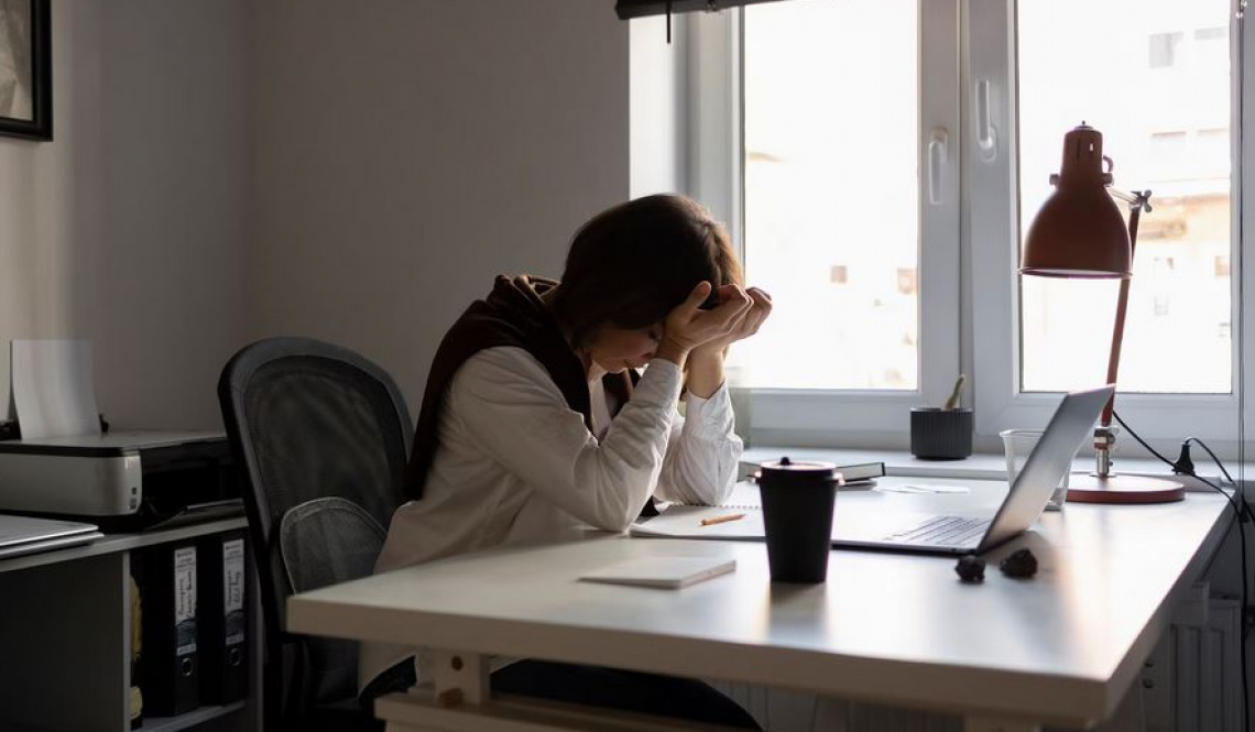 Уральский психиатр рассказал, как сохранить душевное равновесие, если ты свою работу любишь, а она тебя — нет