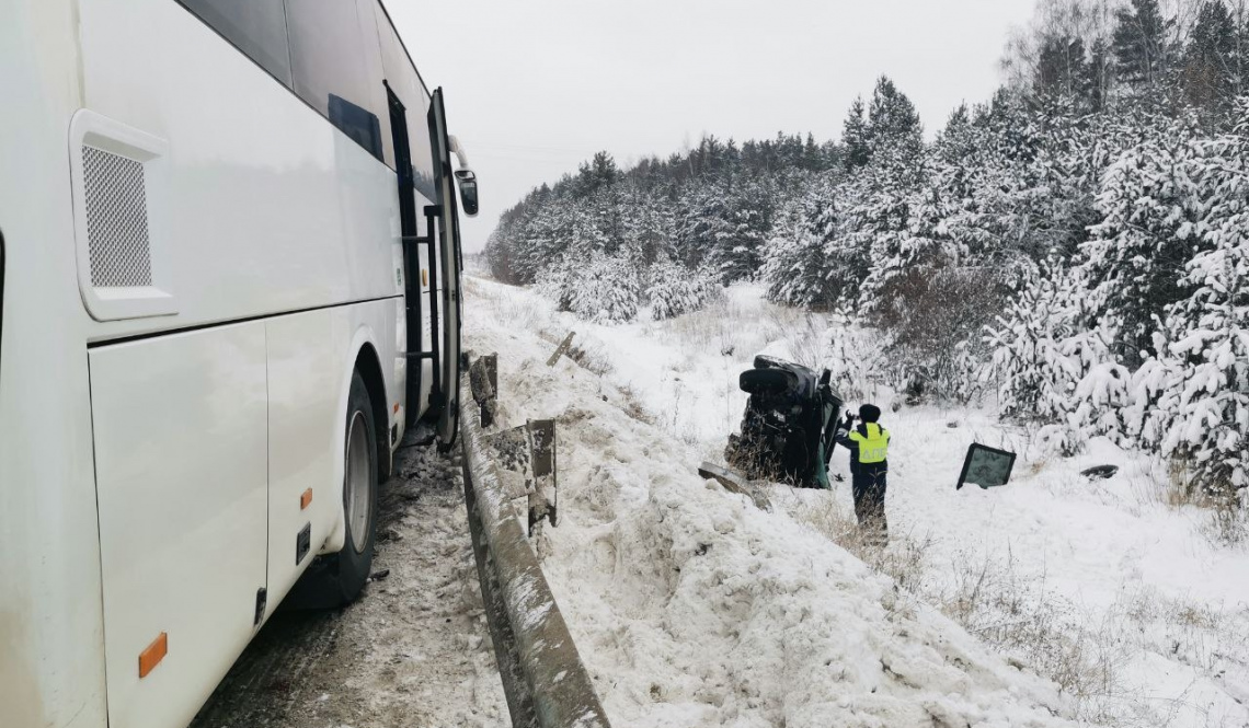 Погибли двое водителей. Невольным участником аварии на трассе стал автобус Артемовского "АТП"