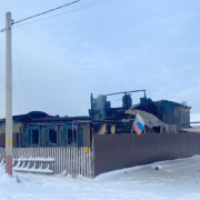 Семье погорельцев с Буланаша нужна помощь. Пламя сгубило дом воина, погибшего на СВО