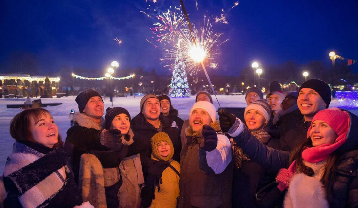 Салют, Новый год! - Привет, больница? Как уберечься от травм при запуске пиротехники
