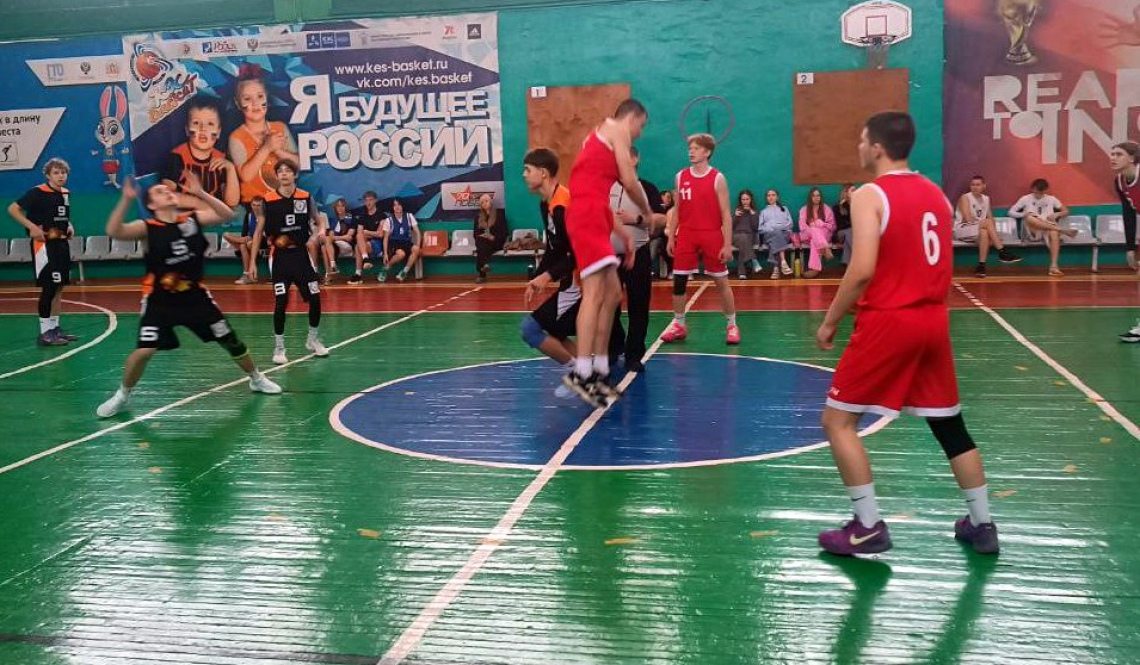 Баскетболисты из Покровского победили соперников из четырех городов и поедут на