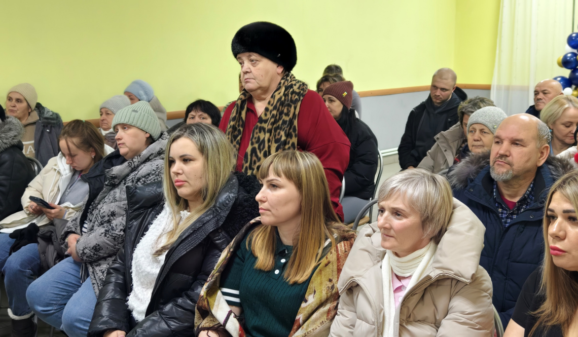 Газ, дороги, транспорт, медицина. Когда в селах Артемовского района рождений будет больше, чем смертей