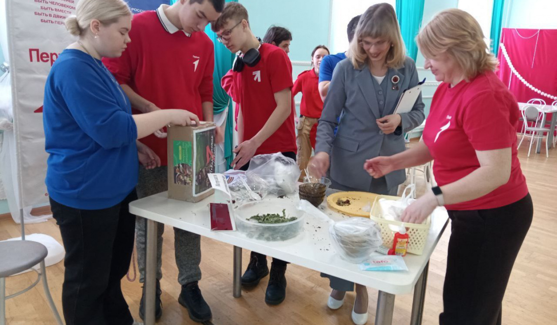 «Артемовский: сила в объединении» В городе прошел слет волонтеров и добровольцев