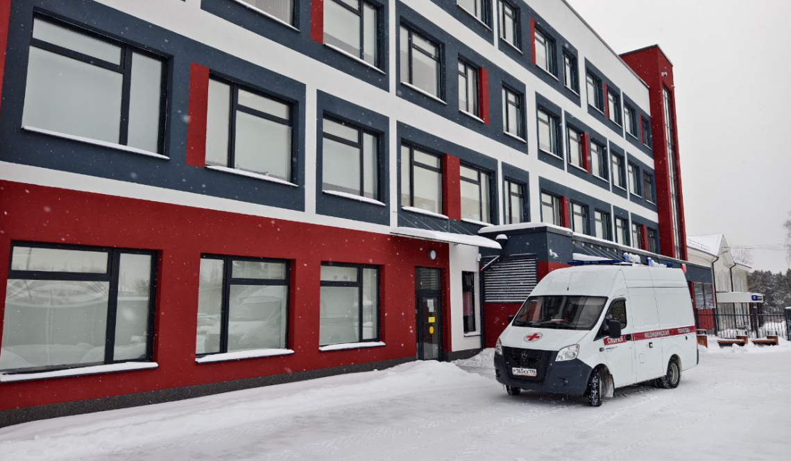 Артемовские врачи спасли руку пожилому пациенту