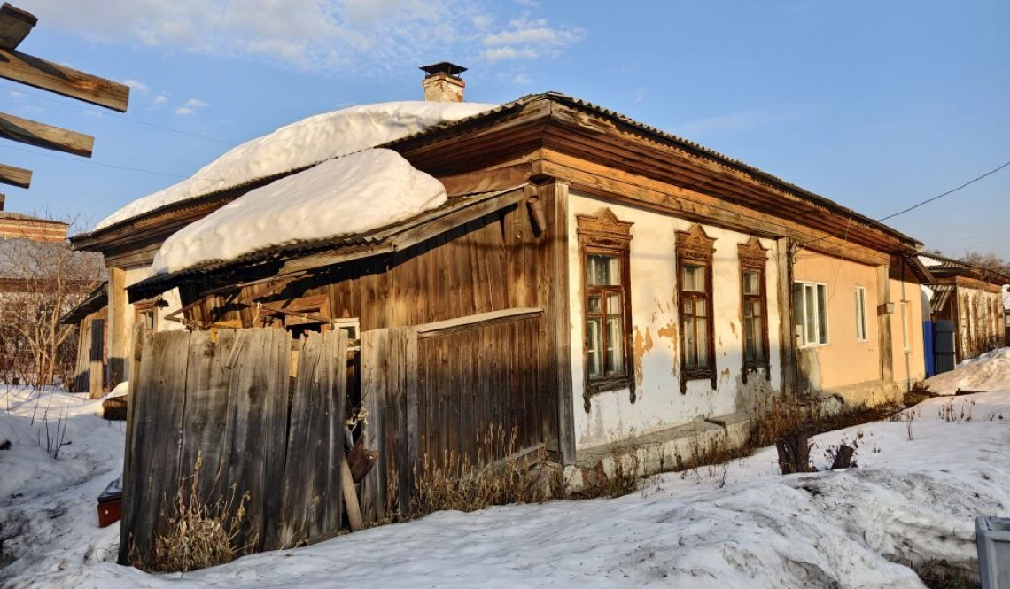 «Гнилые зубы» портят вид Артемовского. В городе аварийных домов уже почти 80