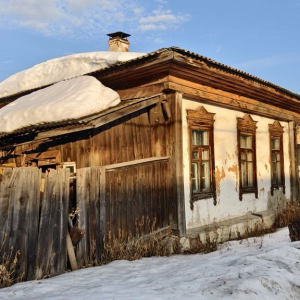 «Гнилые зубы» портят вид Артемовского. В городе аварийных домов уже почти 80