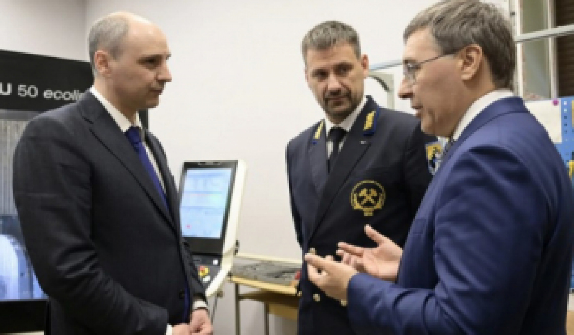 Денис Паслер презентовал Валерию Фалькову перспективные проекты развития уральских вузов