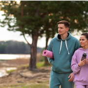 Хвалим себя и начинаем с маленьких шагов: психотерапевт рассказал, как полюбить ЗОЖ