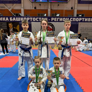 Спортсмены