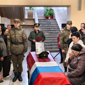 «Мастеровой был мужчина, настоящий хозяин!» Командир танка, слесарь, муж, отец, друг — каким мы запомним Олега Бабкина