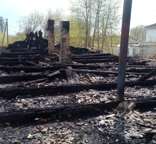  В праздничные дни в Артемовском районе было семь крупных пожаров. Виной большинства -- человеческий фактор