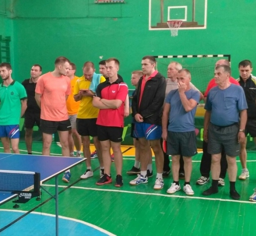 На турнир в Артемовский приехали сильные спортсмены из нескольких городов.