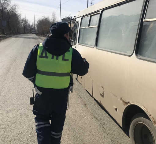 К водителям автобусов у госинспекторов - особые требования: они перевозят десятки людей.