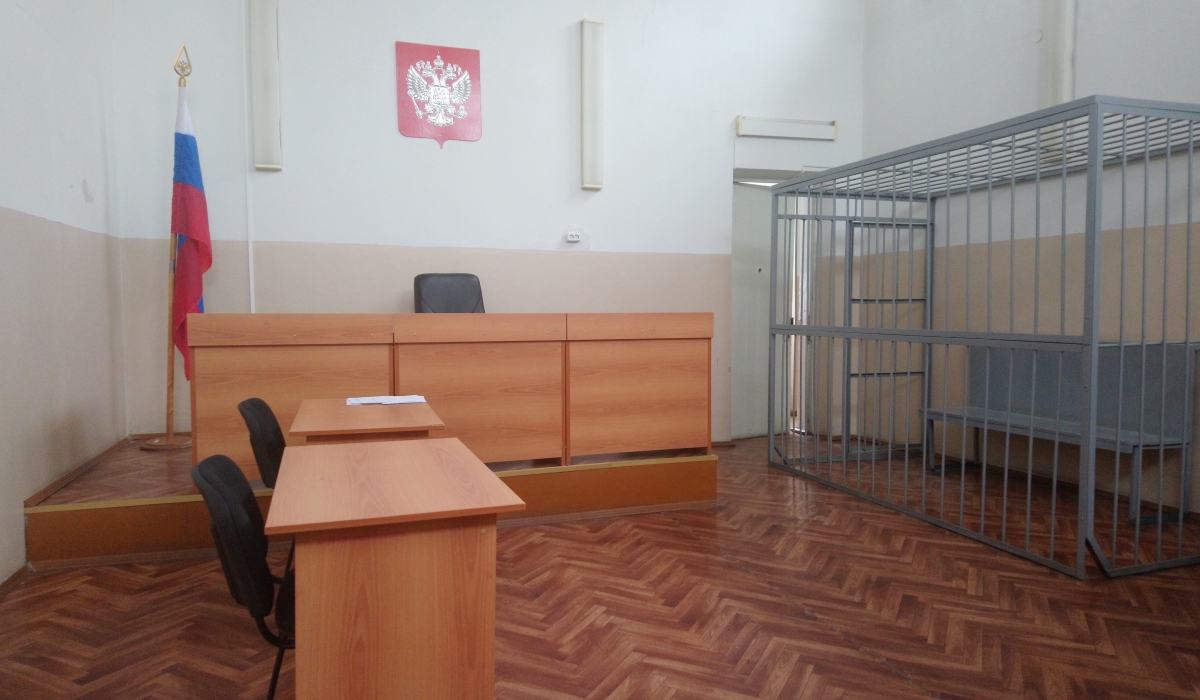 Почти два года судьба обвиняемого в убийстве по неосторожности Евгения Верещагина остается не ясной до конца - получит он срок или будет оправдан.