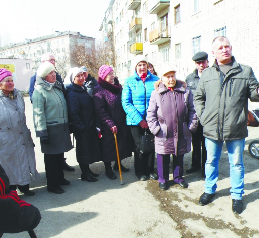 В начале работы глава Самочернов активно встречался с жителями. Но в традицию это не вошло. 