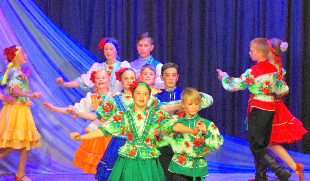 Выступления танцевальных коллективов Центра досуга Соснового Бора - пример прекрасной хореографиеской подготовки и ярких эмоций. 