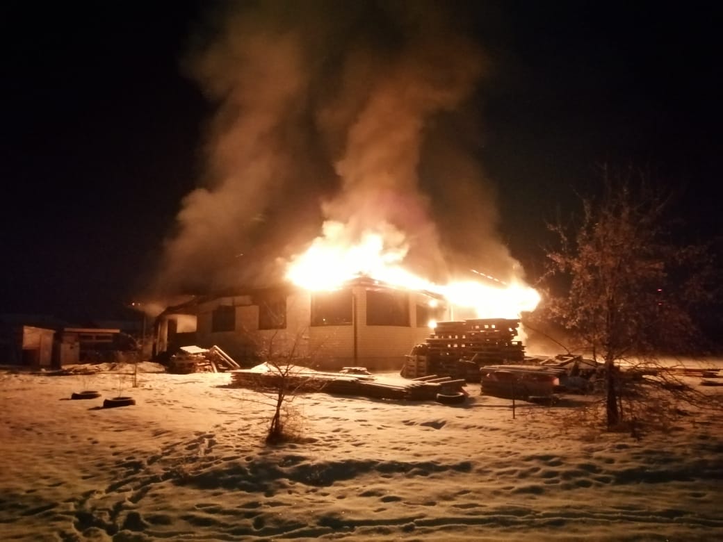 Пожар в Пожве. Пожар в Пожве 2021. Перемена пожар. Пожар в Сосновом Бору.