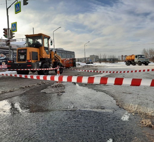 Теперь нужно, чтобы вода ушла и открыла доступ к водопроводу.