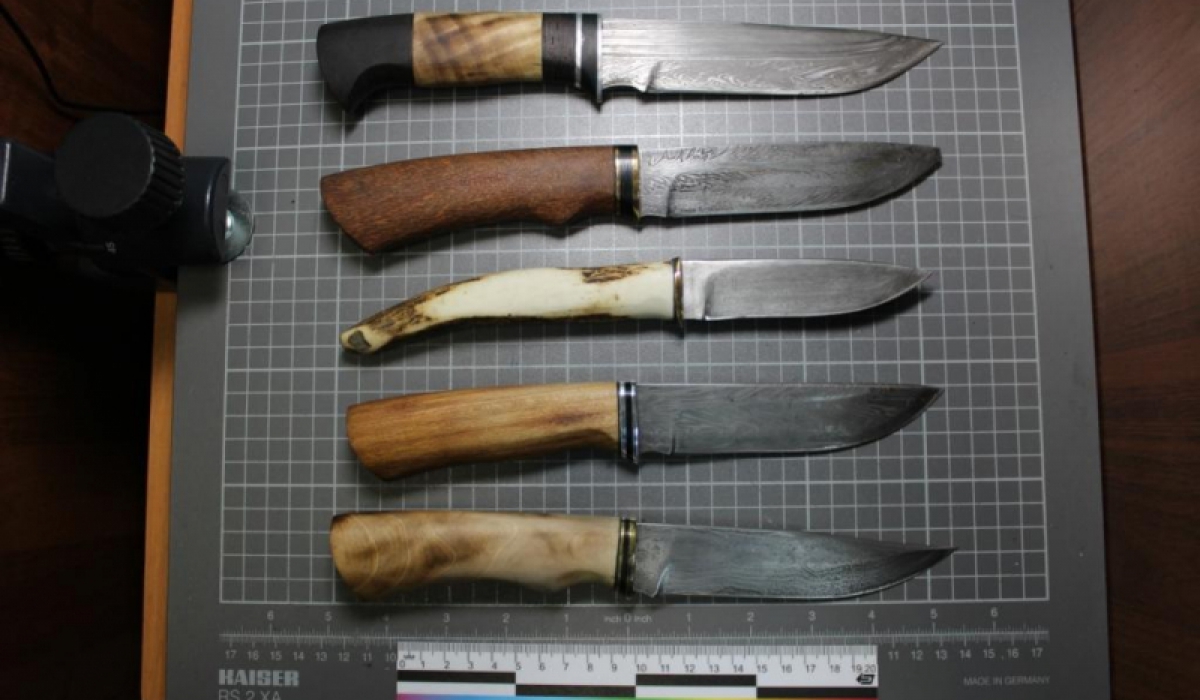 Ножи изготовлены кустарным способом