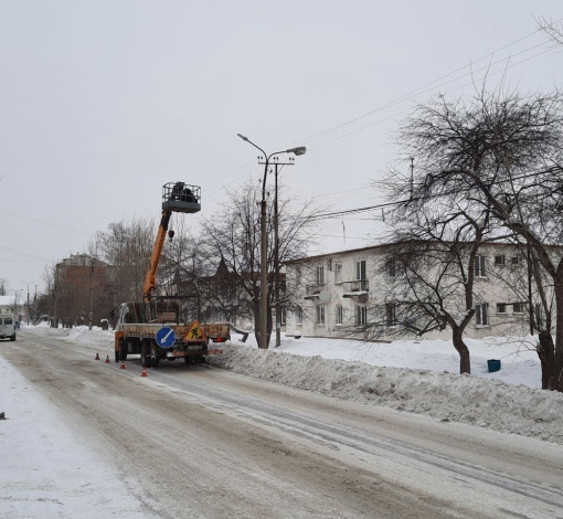 В Артемовском много темных улиц. В этом году на некоторых из них свет появится