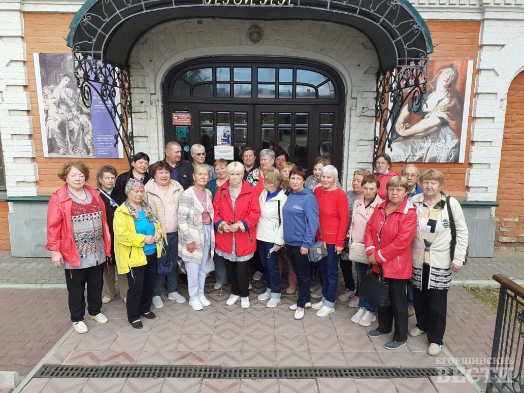 Группа ветеранов МВД и МЧС численностью 26 человек посетила музеи города Ирбита