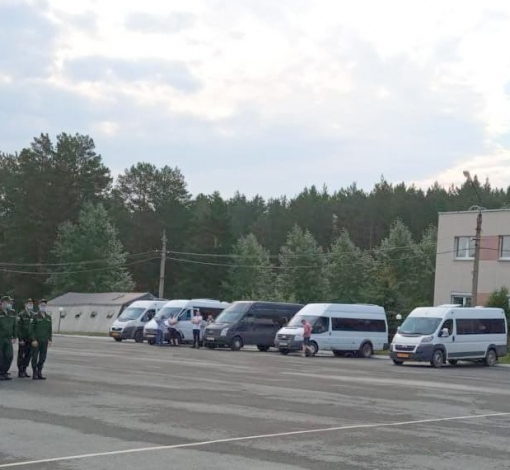 На станцию Егоршино призывников увезут на автобусах.