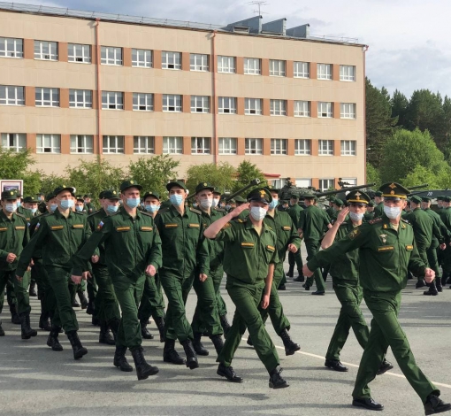 Части и города разные, но задача у солдат одна - защита рубежей отечества.