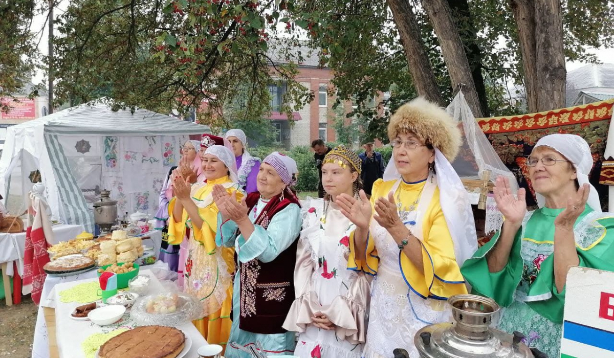 Парк национальных культур на один день открыт в Буланаше 