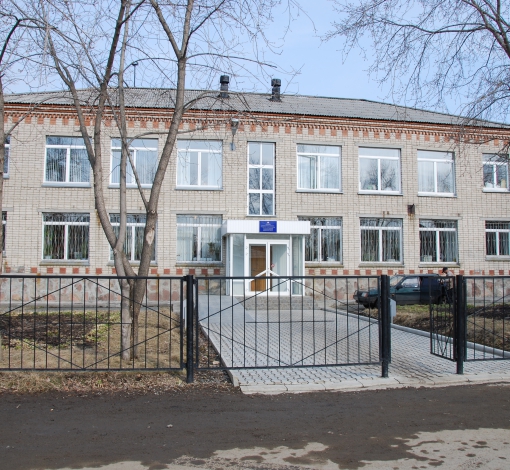 ПФР в Артемовском работает по прежнему адресу.