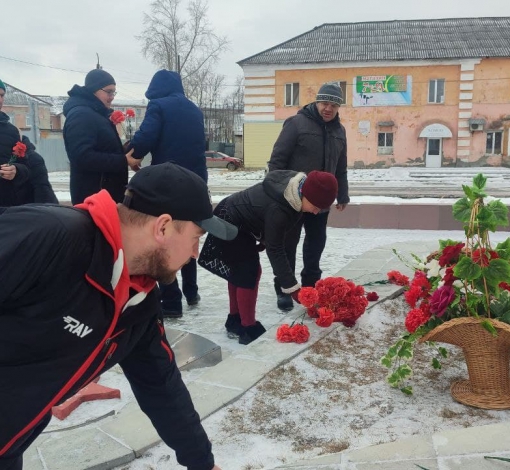 Буланашцы возложили цветы в память о Неизвестном солдате