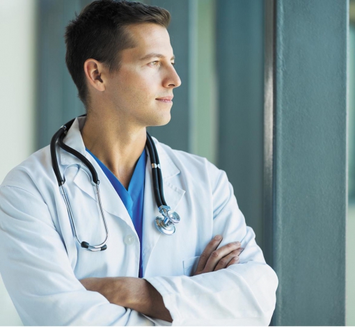 При проведении экспертизы качества работы врачей будут дополнительно учитывать выполнение клинических рекомендаций.
