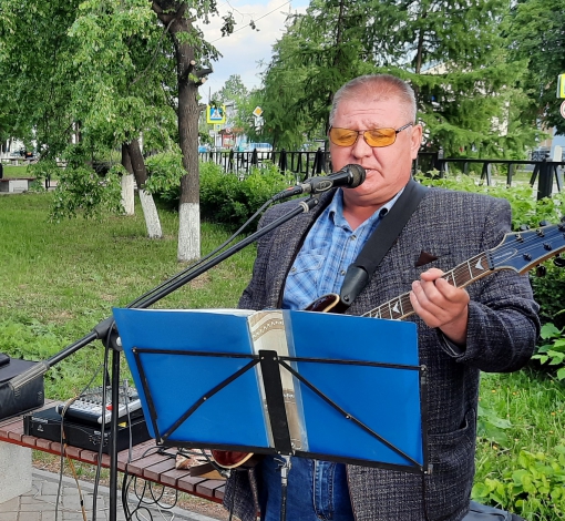 Последний концерт Андрея Толчина в сквере Победы  в честь празднования Дня пограничника