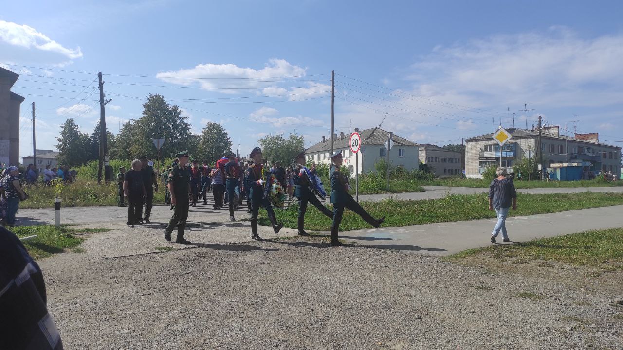 Новости под артемовском. Общественный поселок. Артёмовск пос. Родной поселок. Фото Артемовской полиции.