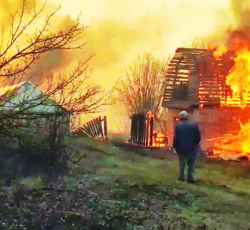 Открытый огонь стал причиной пожаров в садовых товариществах Артемовского района.