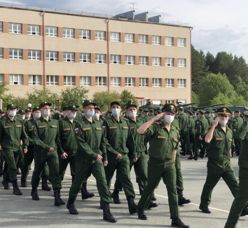 Военкоматам придется выполнить план по призыву на срочную службу в период на месяц меньше, чем раньше. 