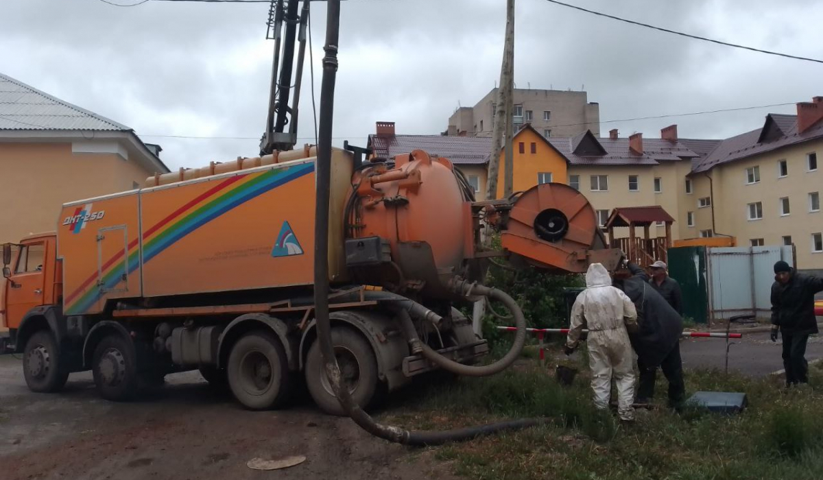 Что делали в артемовском поселке Буланаш люди в спецодежде и странная  спецтехника | 24.06.2023 | Артёмовский - БезФормата