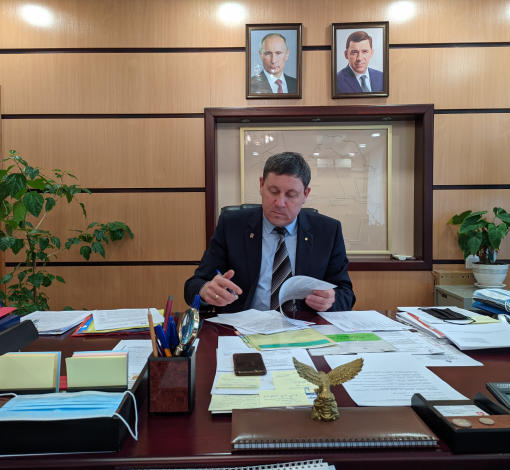 Постановление о начале отопительного периода глава Константин Трофимов подписал и назначил ответственных. 