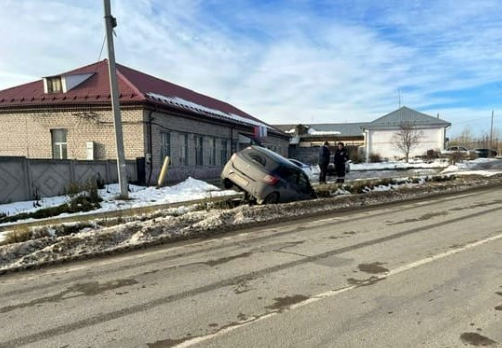 Два “корейца”, “француз” и “британец”. Авто пострадали, людям повезло