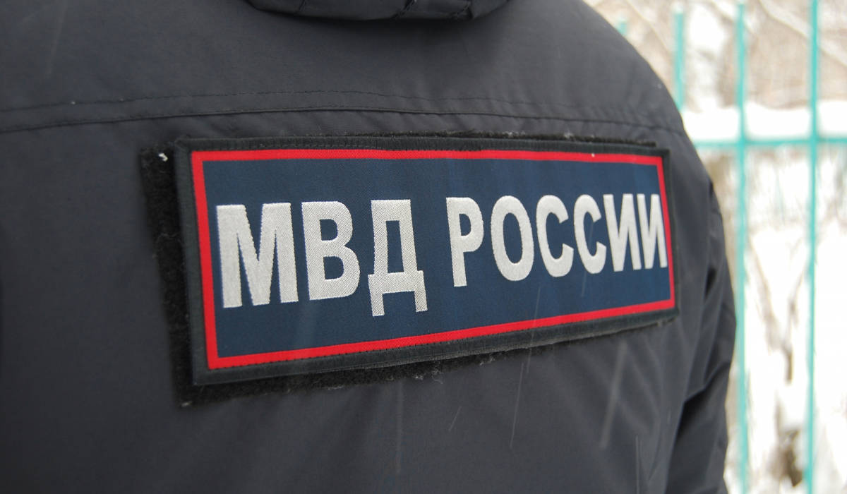 Из мошенников в грабители. Житель Артемовского пытался ограбить ювелирный магазин на Эльмаше