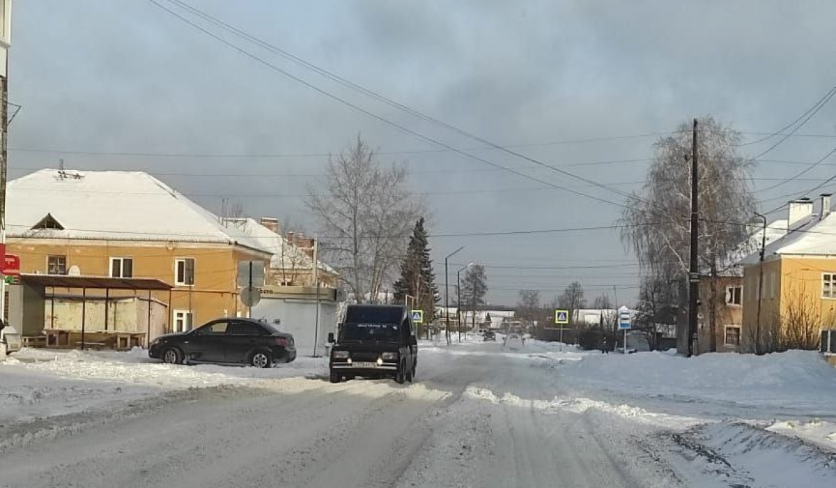 Дороги в Артемовском районе - в плену после снежной атаки | 03.12.2023 |  Артёмовский - БезФормата