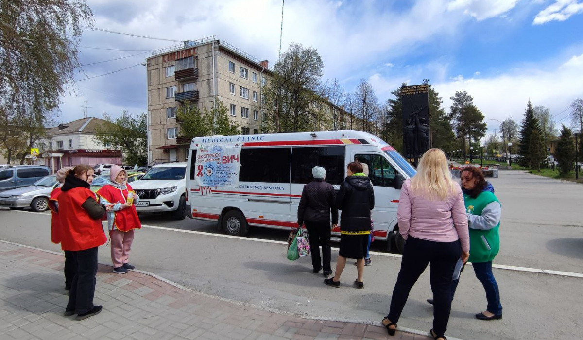 Провериться на ВИЧ и успокоиться. За день 159 артемовцев сдали  экспресс-анализ | 02.06.2024 | Артёмовский - БезФормата