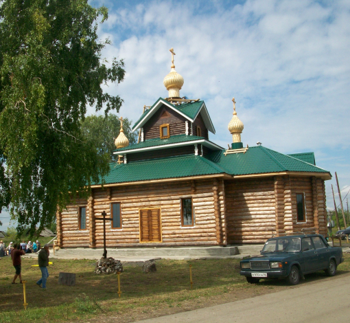 Храм в Бичуре строили энтузиасты с помощью жителей.