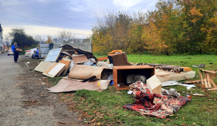 За вывоз крупногабаритного мусора с артемовцев дополнительной оплаты не берут
