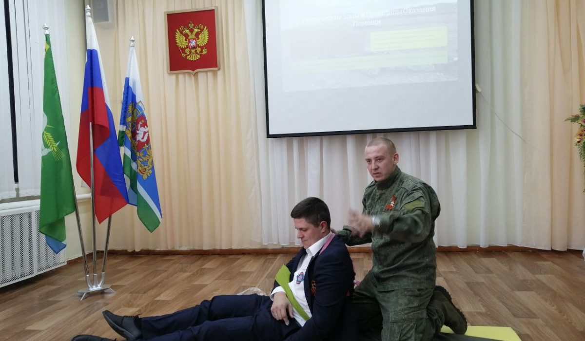 Есть такая мужская профессия – детей учить. В Артемовском состязались педагоги-мужчины