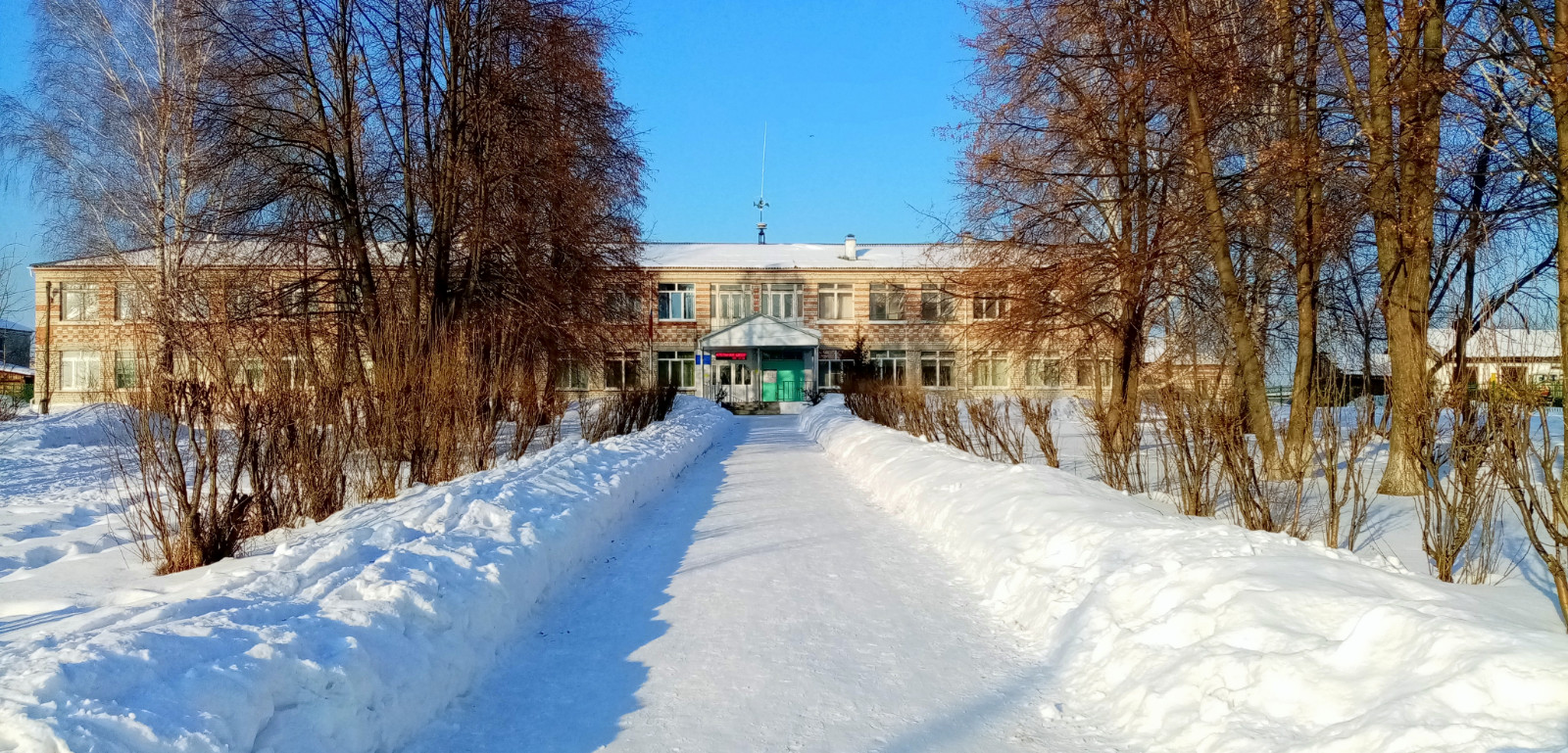 Лебедкино артемовский. Артёмовска село. Лебедкино. Лебедкино Свердловская область. Деревня Лебедкино Свердловской области.